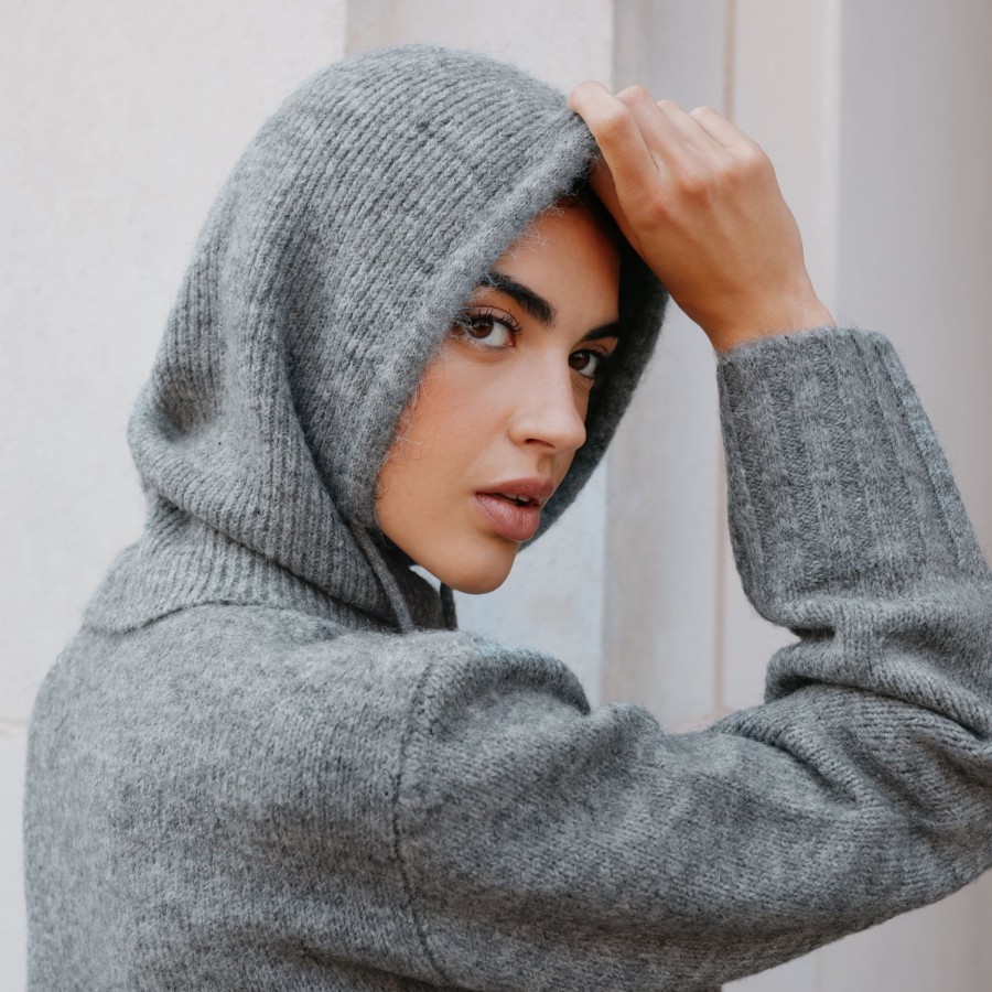 Knitwear Albaray | Fluffy Knitted Hood